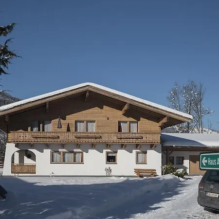 Haus Alpenblick Apartament *